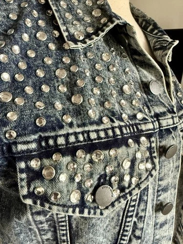 Alice + Olivia Chloe Rhinestone Studded Denim Jacket Sz Small NWT 80’s Stonewash